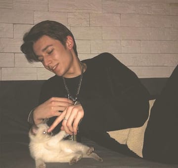 Người dùng 65526d2be6a1e7ac0178d2dfe9e86fce